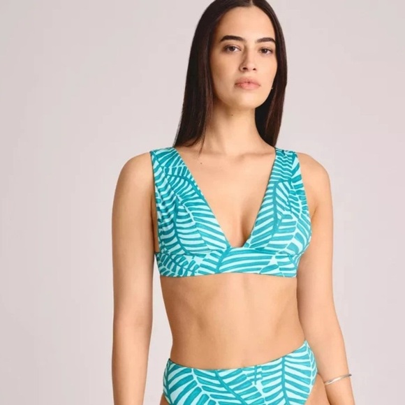 Vitamin A Women's Bikini Swim Top Size Small - Picture 2 of 4